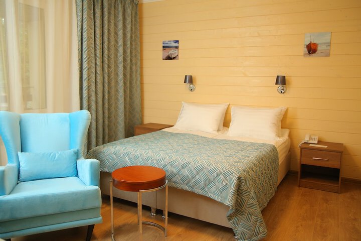 Room 17 of 79