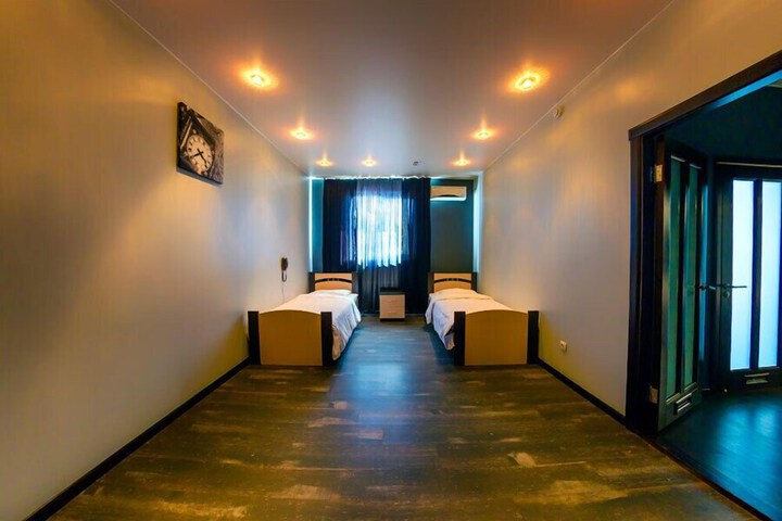 Room 28 of 56