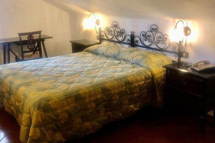 Room 26 of 44