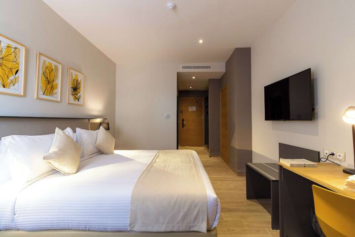 Room 7 of 29
