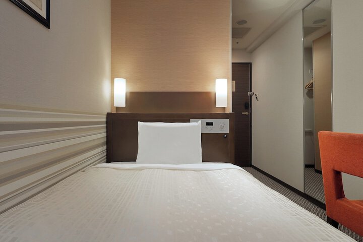 Room 10 of 58