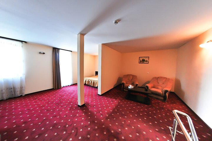 Room 3 of 30