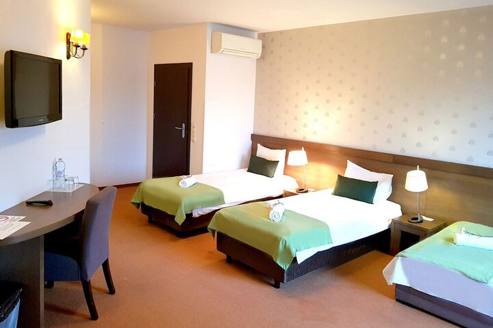 Room 7 of 47
