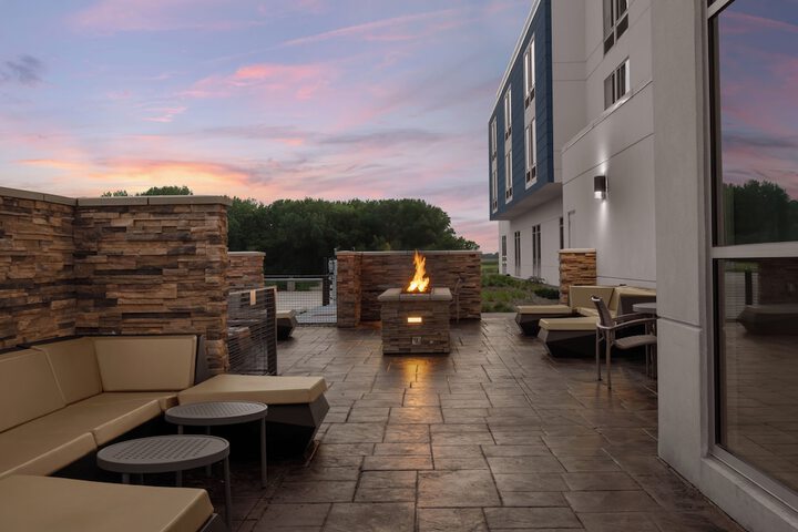 Terrace/Patio 12 of 28
