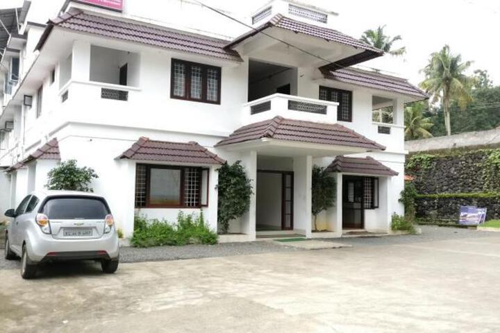 Hotel Kavery
