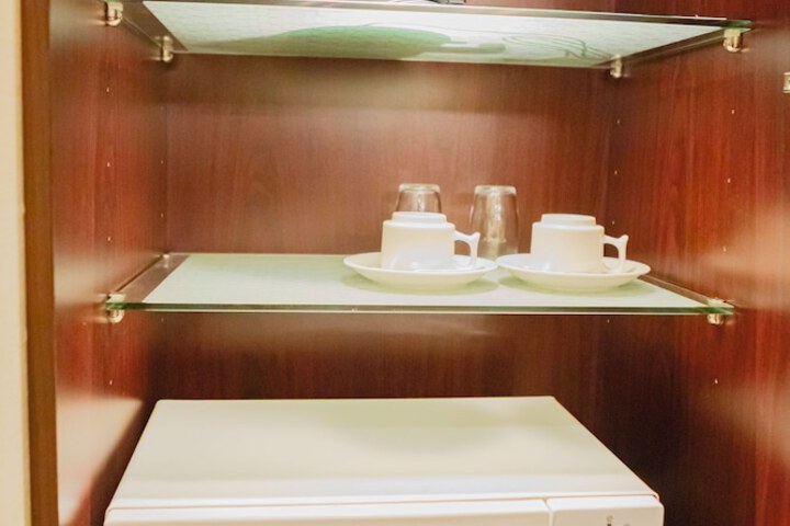 Room 159 of 257