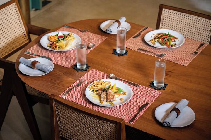 Dining 50 of 74
