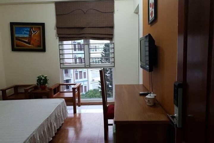 Room 5 of 25