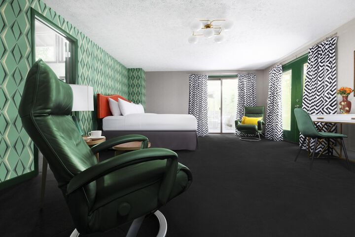 Room 96 of 279
