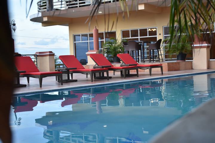 Pool 65 of 85