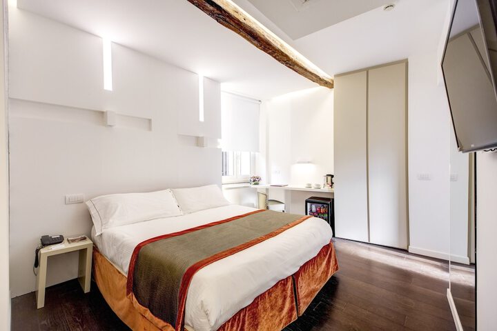 Room 17 of 238