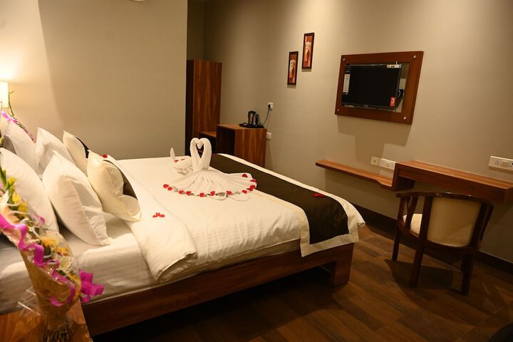 Room 7 of 27