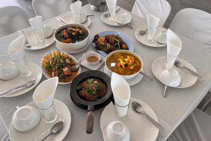 Dining 61 of 113
