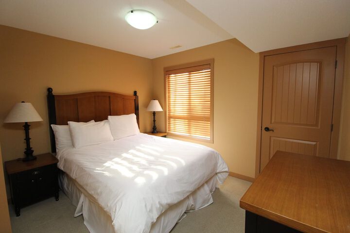 Room 10 of 543