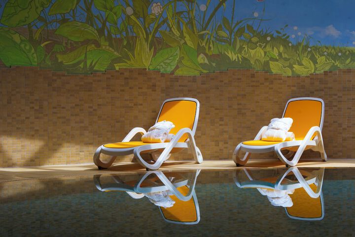 Hotel Pool