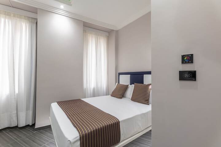 Room 20 of 142