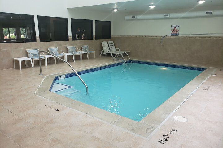 Pool 8 of 14