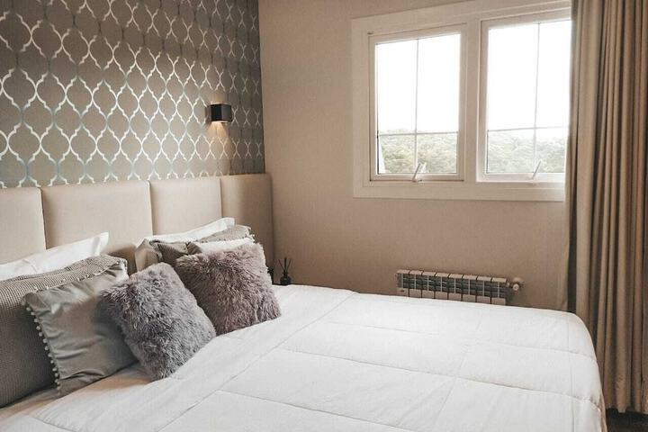 Room 12 of 38