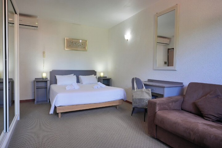 Room 14 of 59