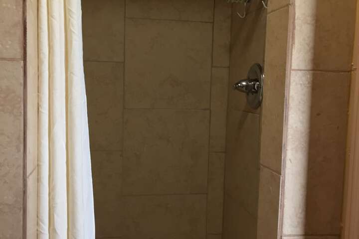 Room 13 of 24