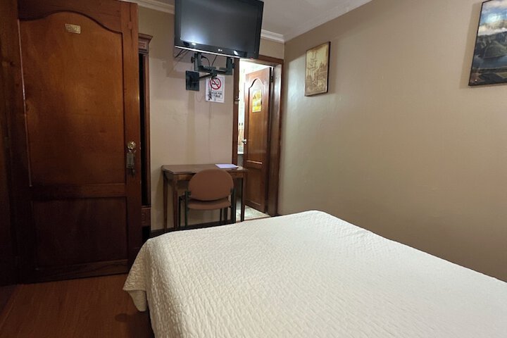 Room 57 of 132