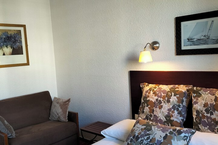 Room 23 of 116