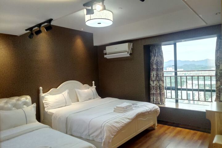 Room 22 of 31