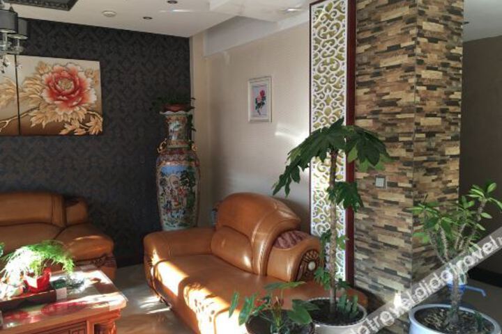 Hotel Interior 9 of 33