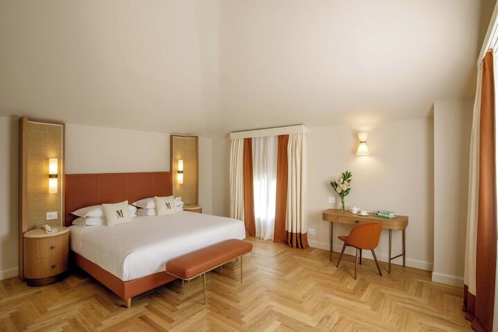 Room 20 of 42