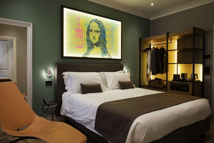 Room 13 of 50