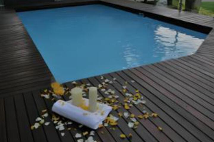 Pool 22 of 49
