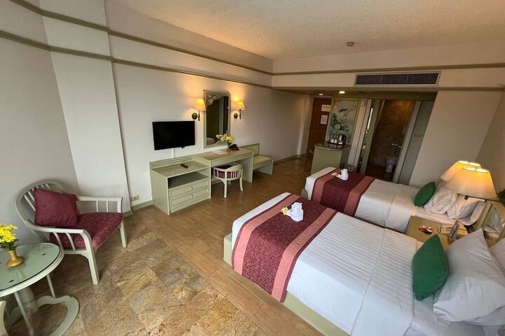 Room 29 of 122