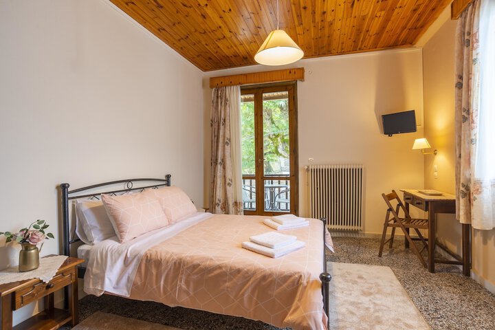 Room 2 of 31