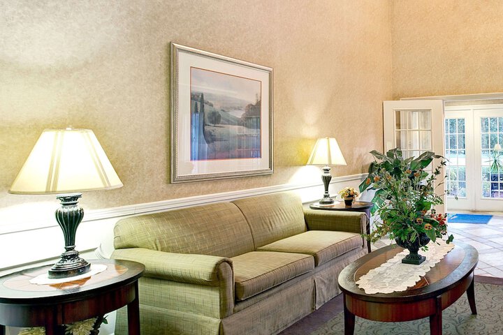 Hotel Interior 3 of 16