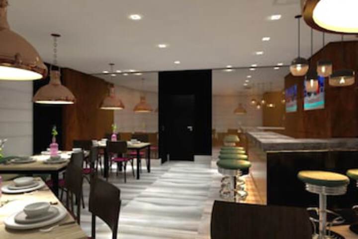 Lounge 2 of 13