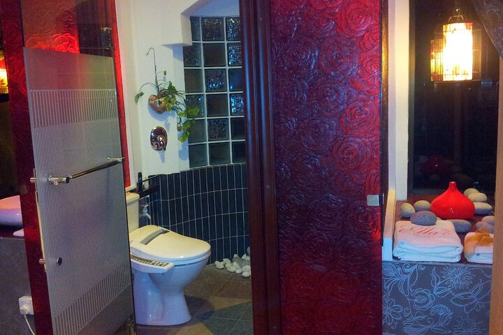 Room 27 of 44