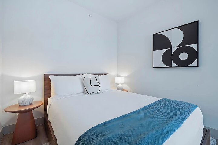 Room 76 of 656