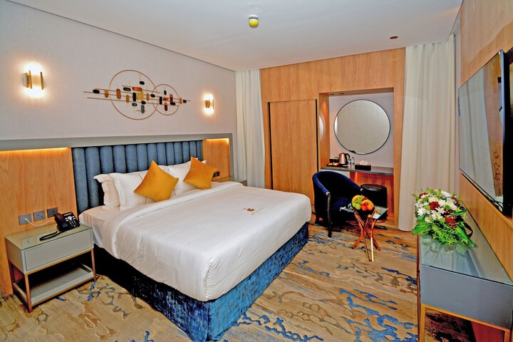 Room 8 of 36