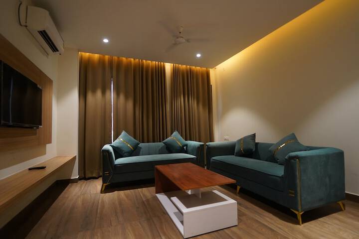 Room 30 of 49