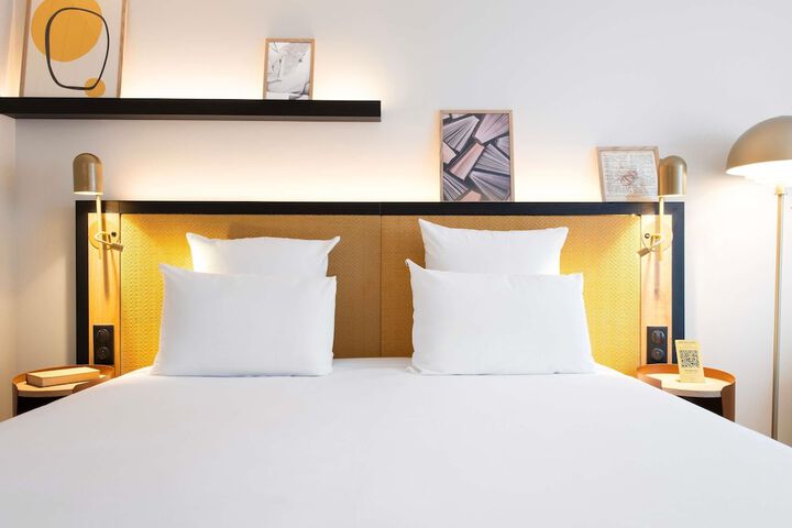 Room 13 of 72