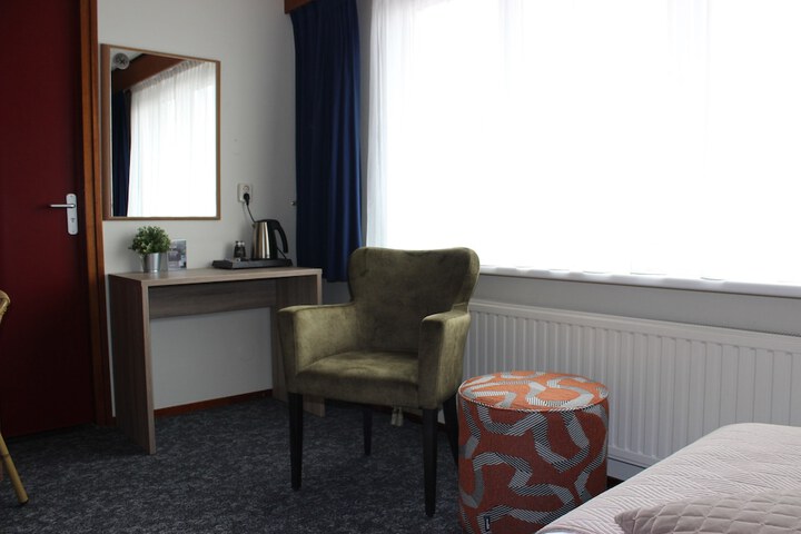 Room 17 of 30