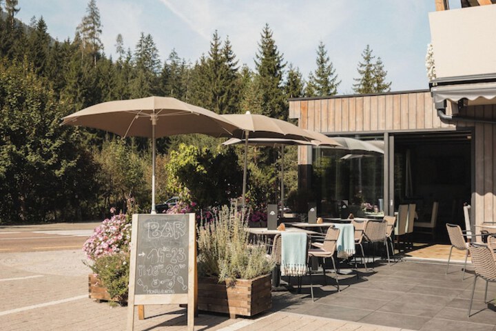 Terrace/Patio 40 of 85