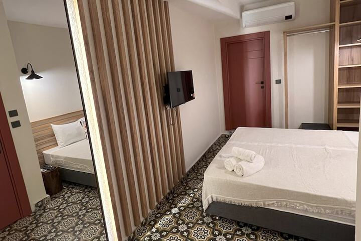 Room 27 of 50