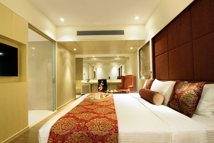 Room 6 of 42