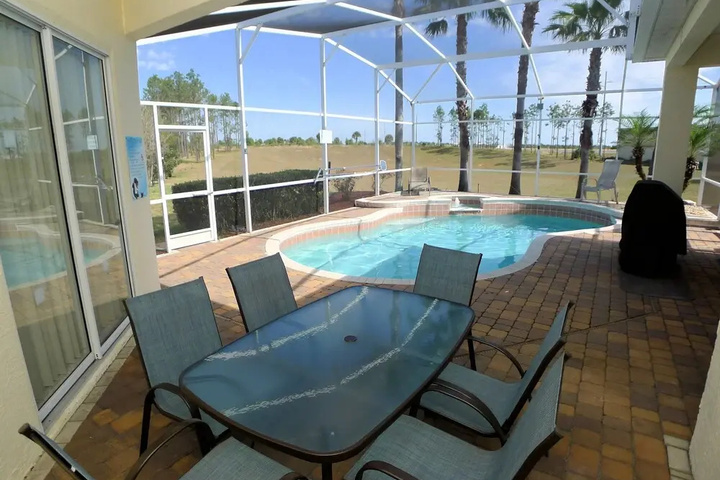 Pool 12 of 17