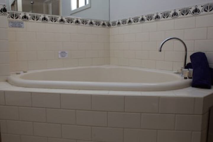 Hot Tub 64 of 96