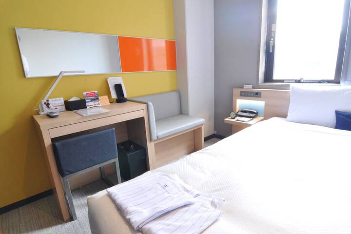 Room 19 of 70