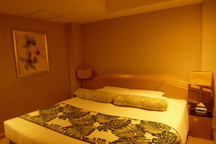 Room 16 of 33