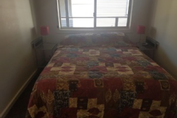 Room 380 of 792