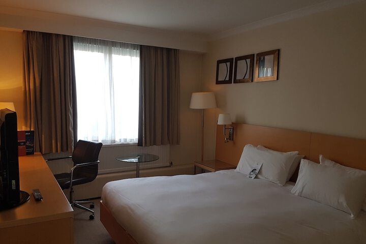 Room 11 of 45